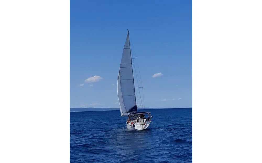 slider 4 Dufour 36 Classic