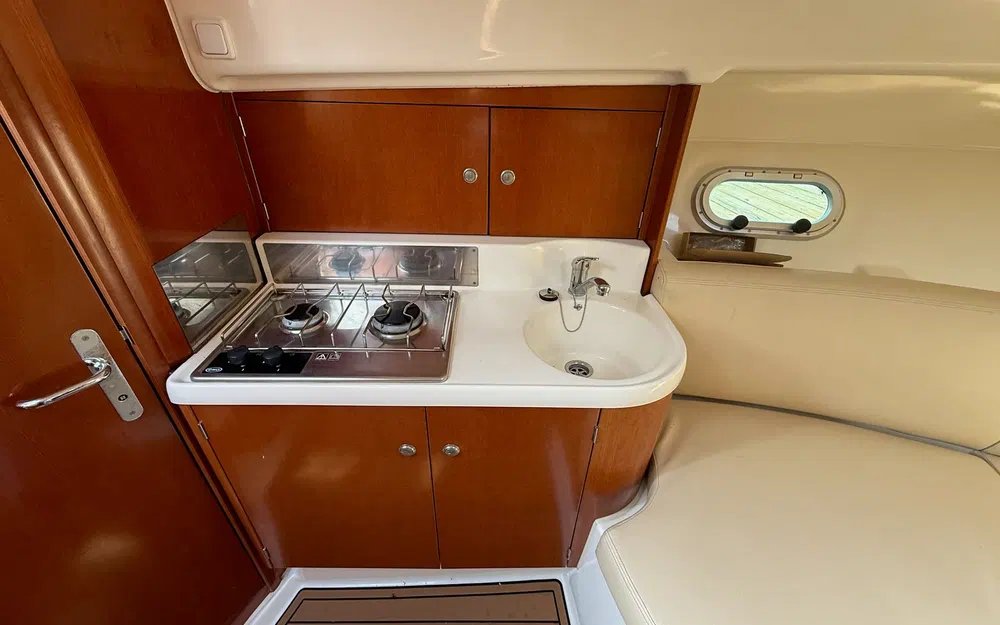 slider 8 Jeanneau Leader 805