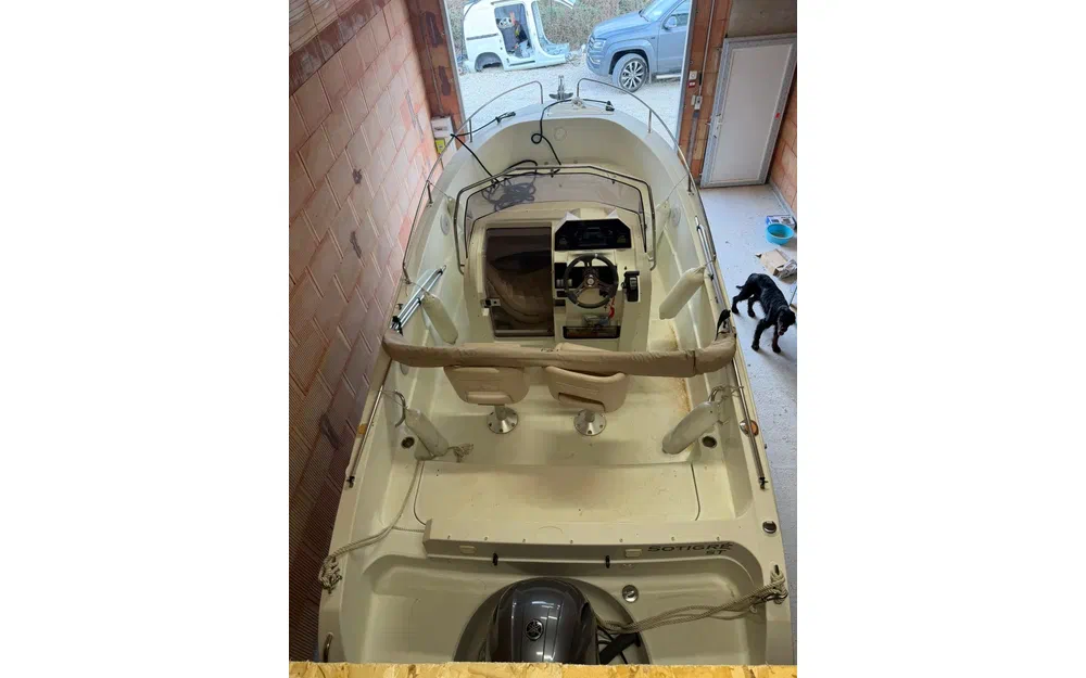 slider 2 Pacific Craft 625 Open