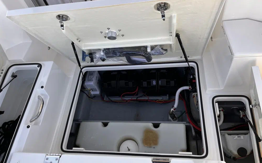 slider 9 Quicksilver Activ 705 Weekend