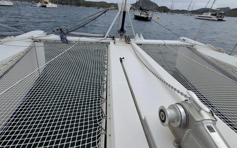 slider 10 Outremer 38