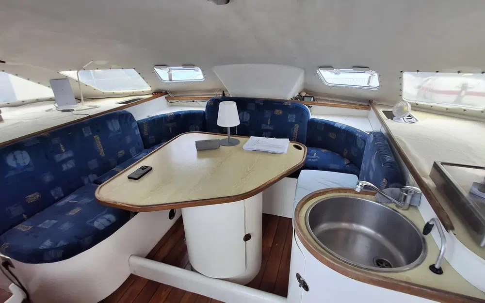 slider 17 Outremer 38