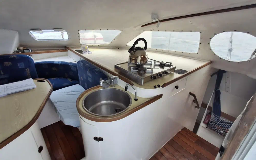 slider 18 Outremer 38