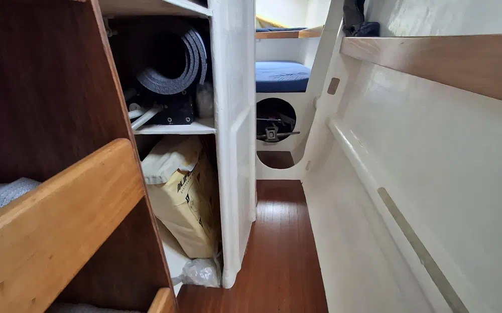 slider 23 Outremer 38