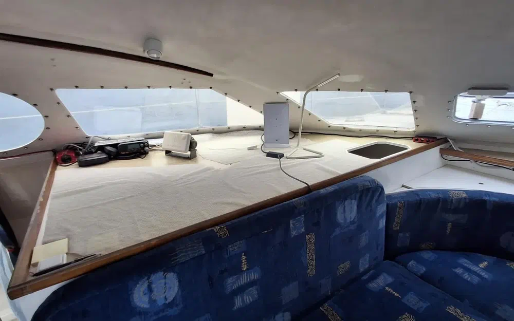 slider 27 Outremer 38