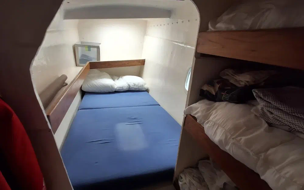 slider 32 Outremer 38