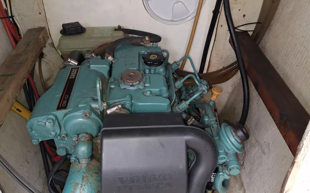 slider 33 Outremer 38