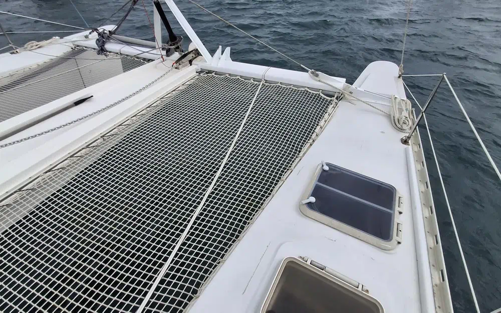 slider 8 Outremer 38