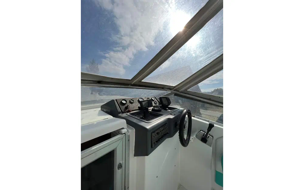 slider 2 Jeanneau Leader 750 Performance