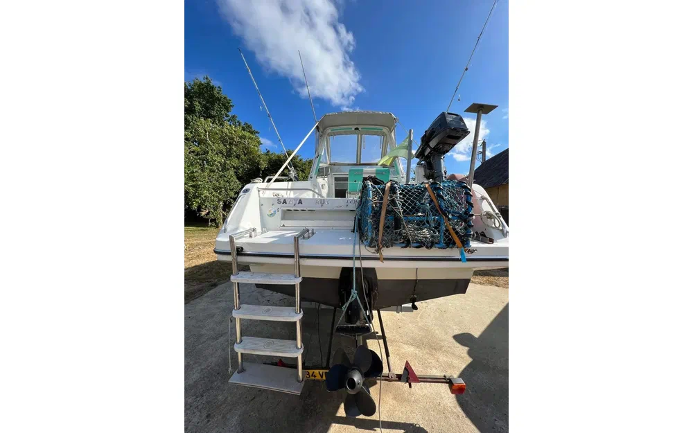 slider 6 Jeanneau Leader 750 Performance