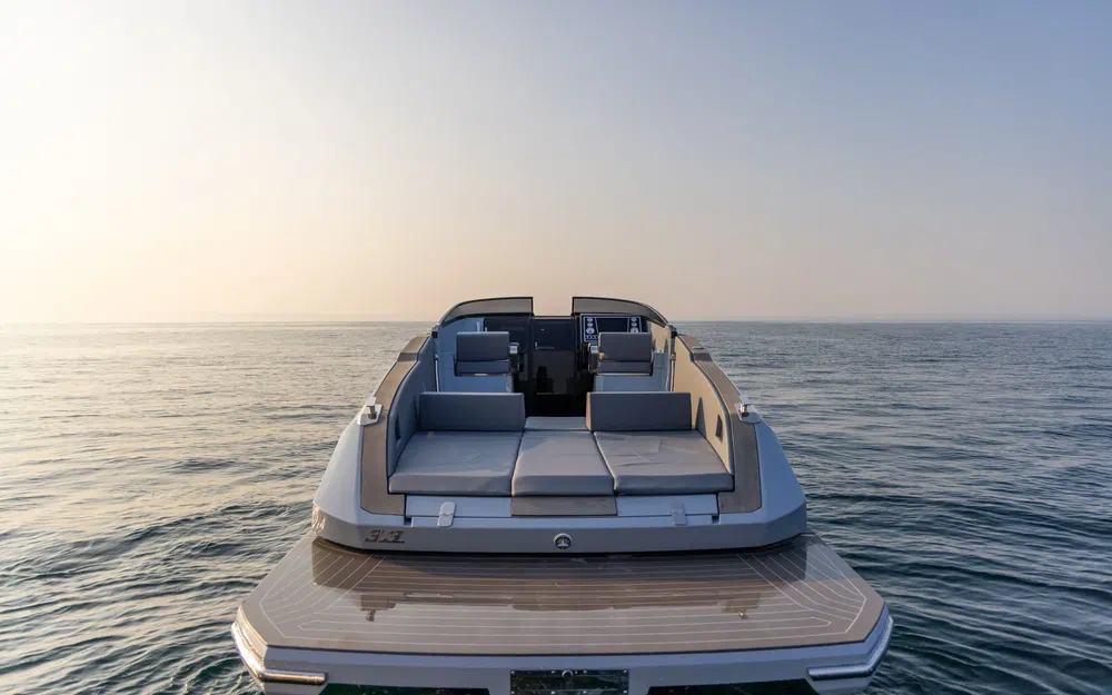 slider 5 Epica Yachts 33