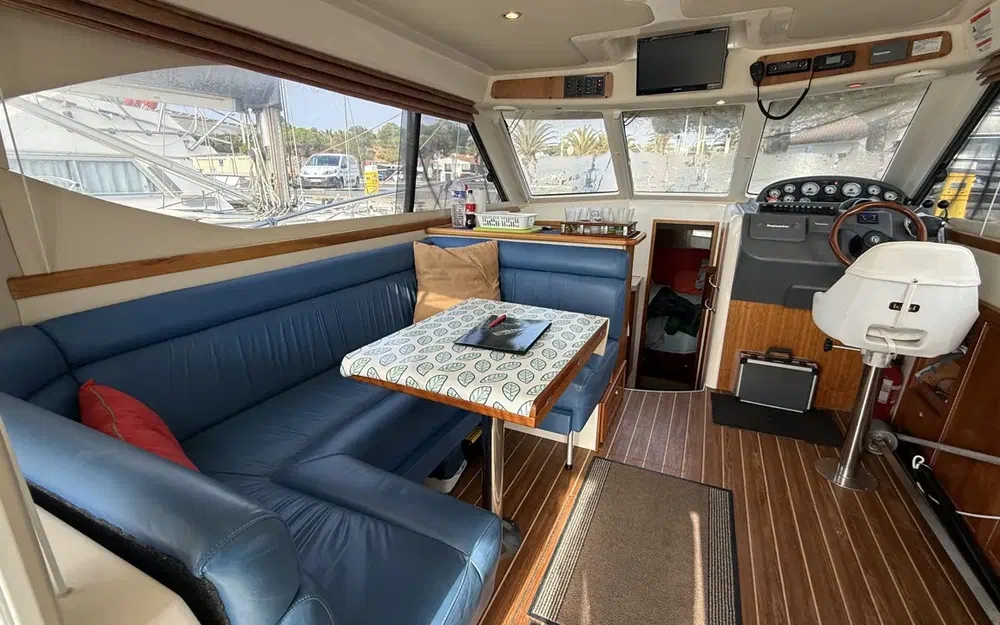 slider 9 Riviera 33 Fly