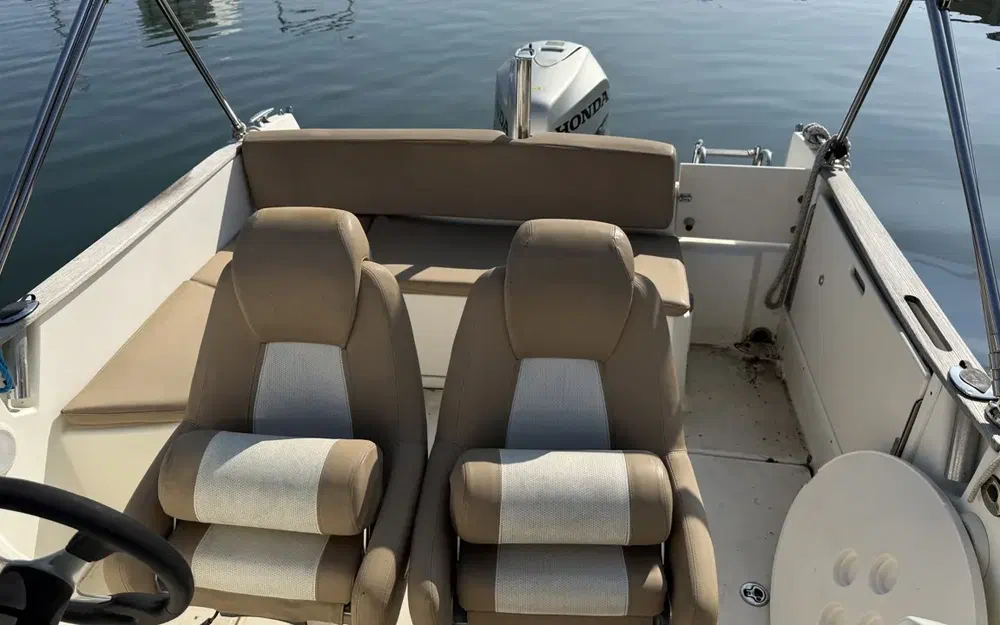 slider 4 Jeanneau Cap Camarat 7.5 WA