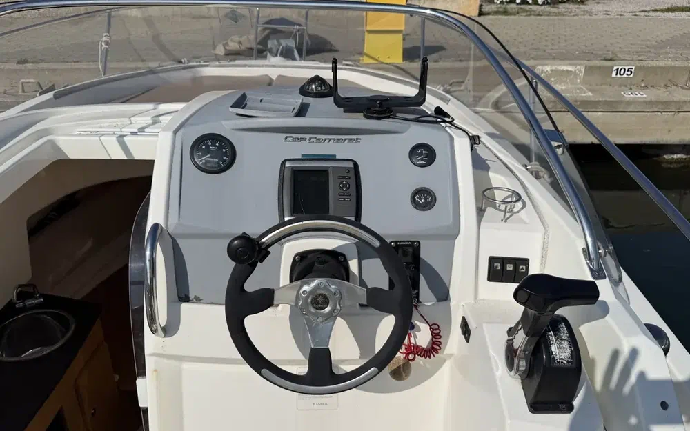 slider 5 Jeanneau Cap Camarat 7.5 WA