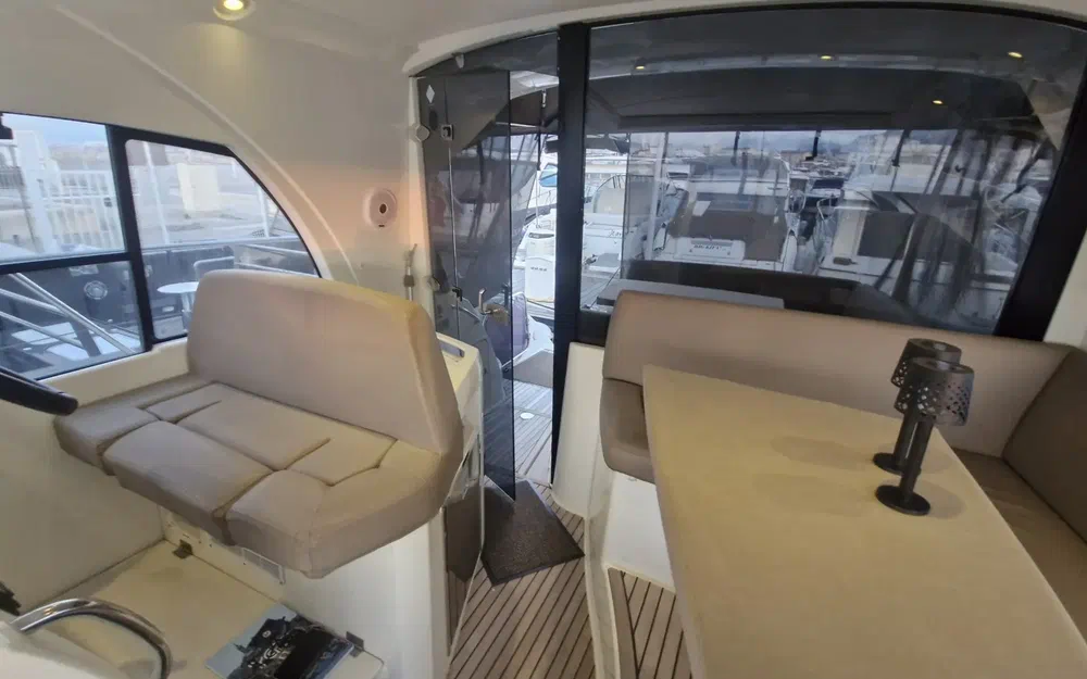 slider 17 Jeanneau Prestige 390 S