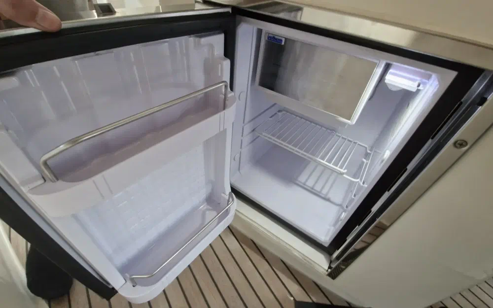 slider 19 Jeanneau Prestige 390 S