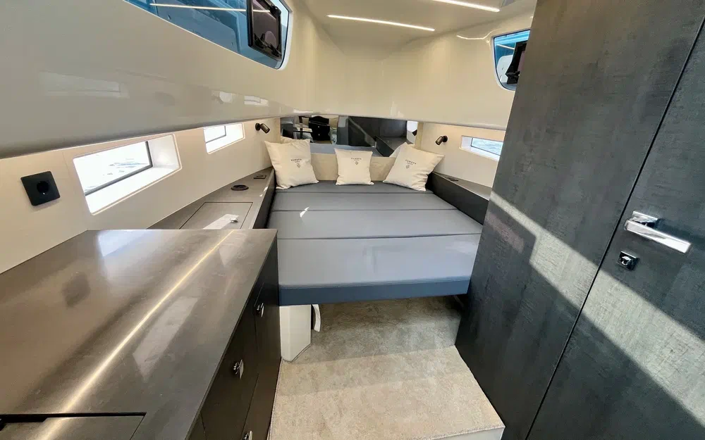 slider 7 Kumbra Yachts 34