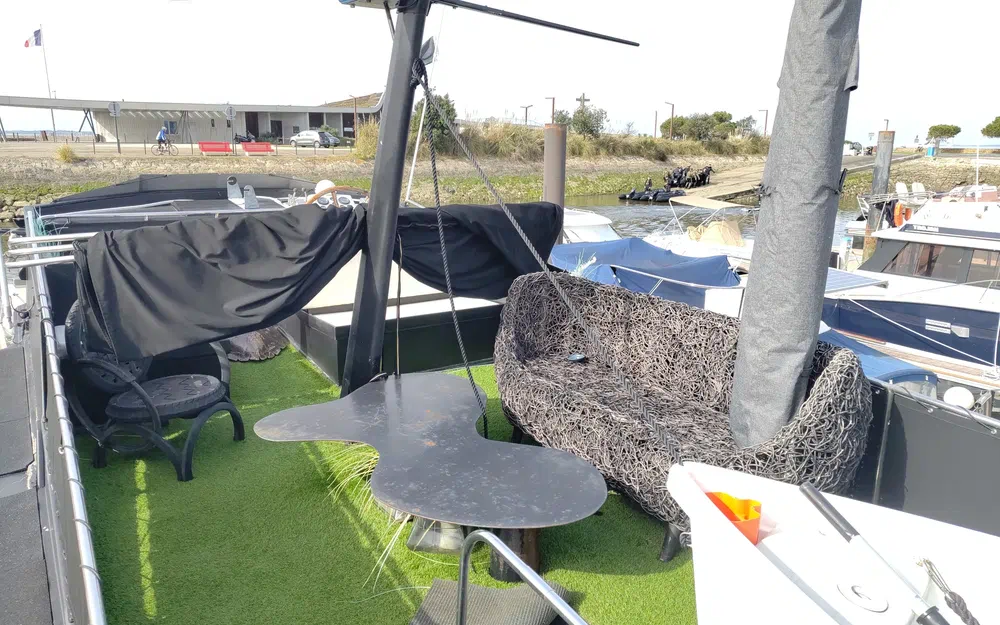 slider 14 Grand Banks 42 Europa