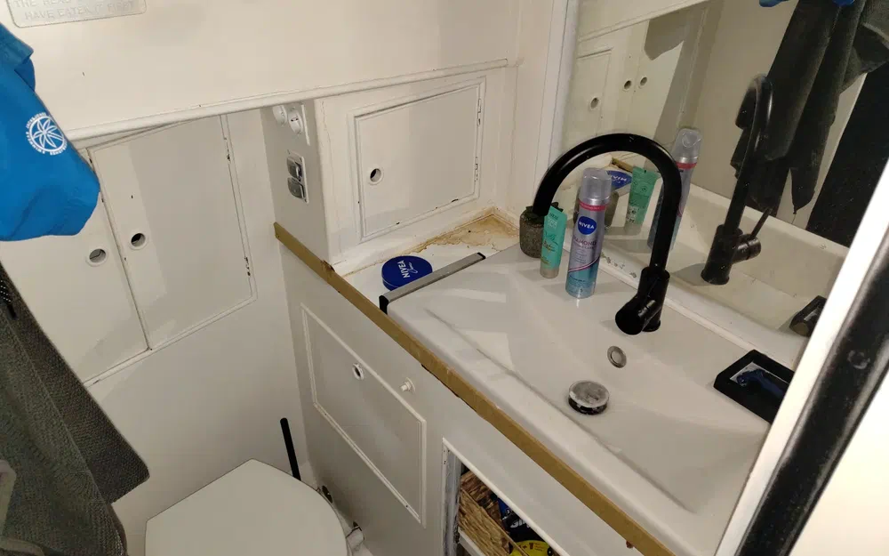 slider 26 Grand Banks 42 Europa