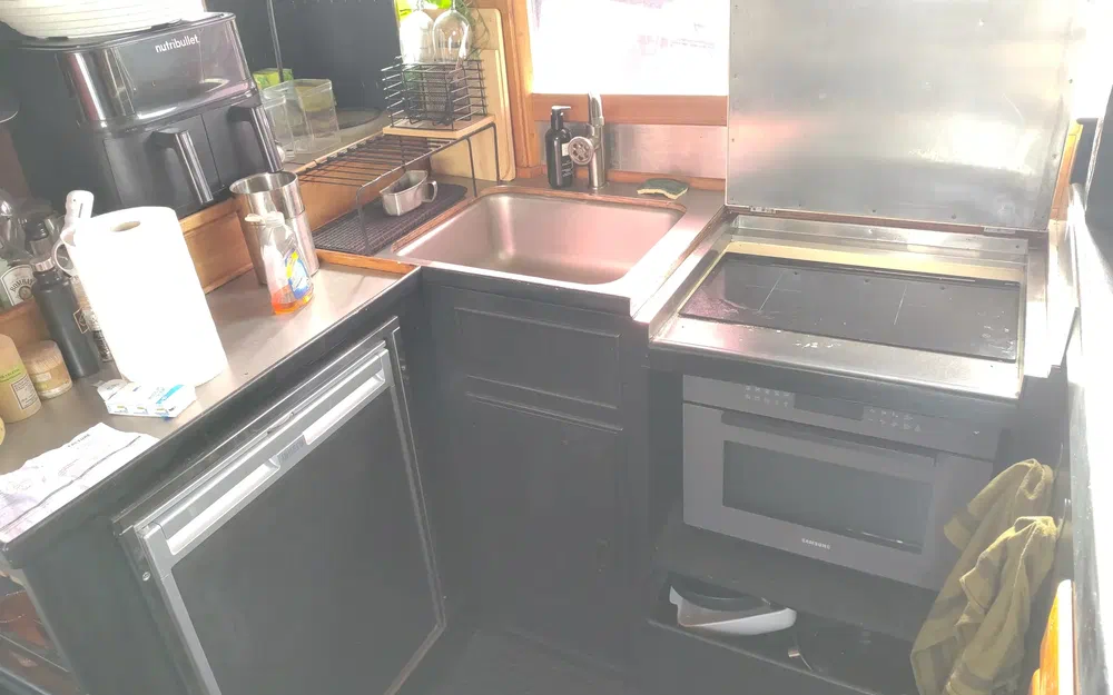 slider 23 Grand Banks 42 Europa