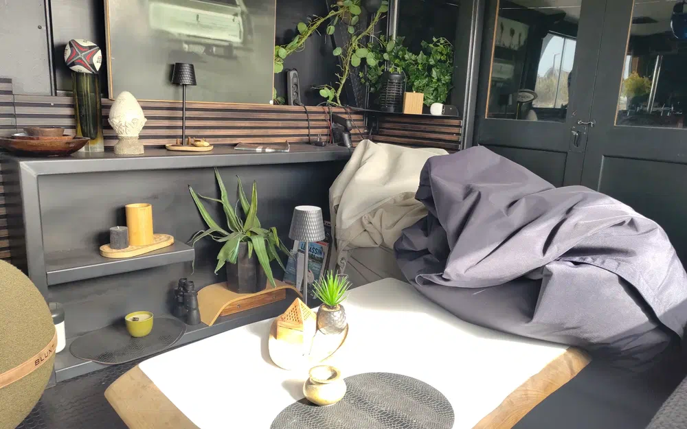 slider 22 Grand Banks 42 Europa