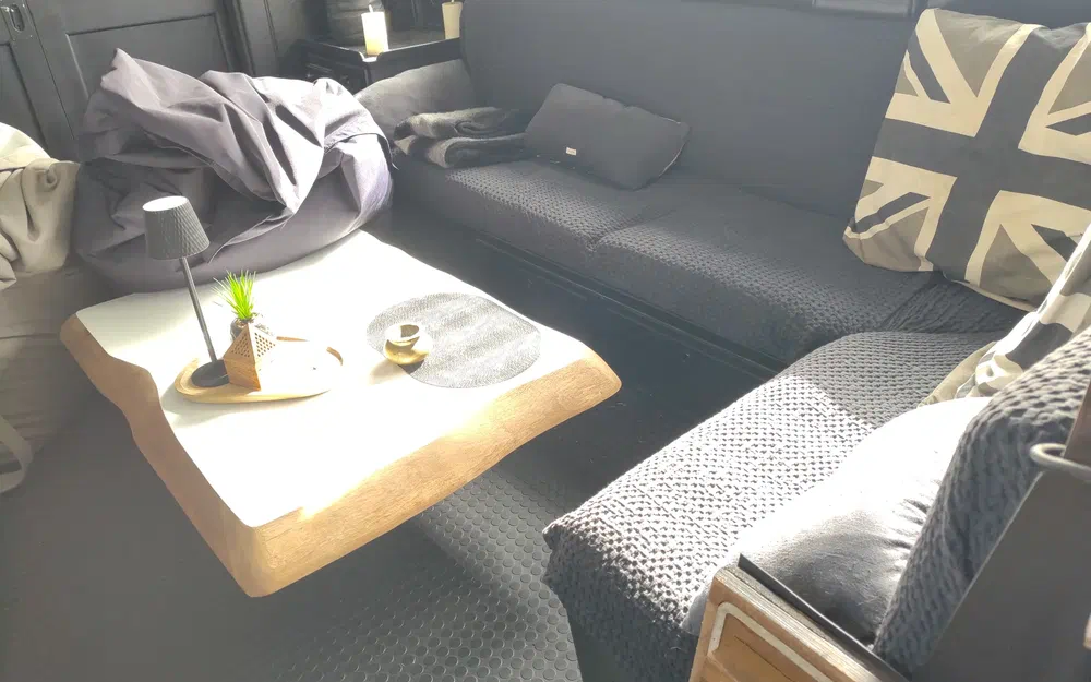 slider 20 Grand Banks 42 Europa