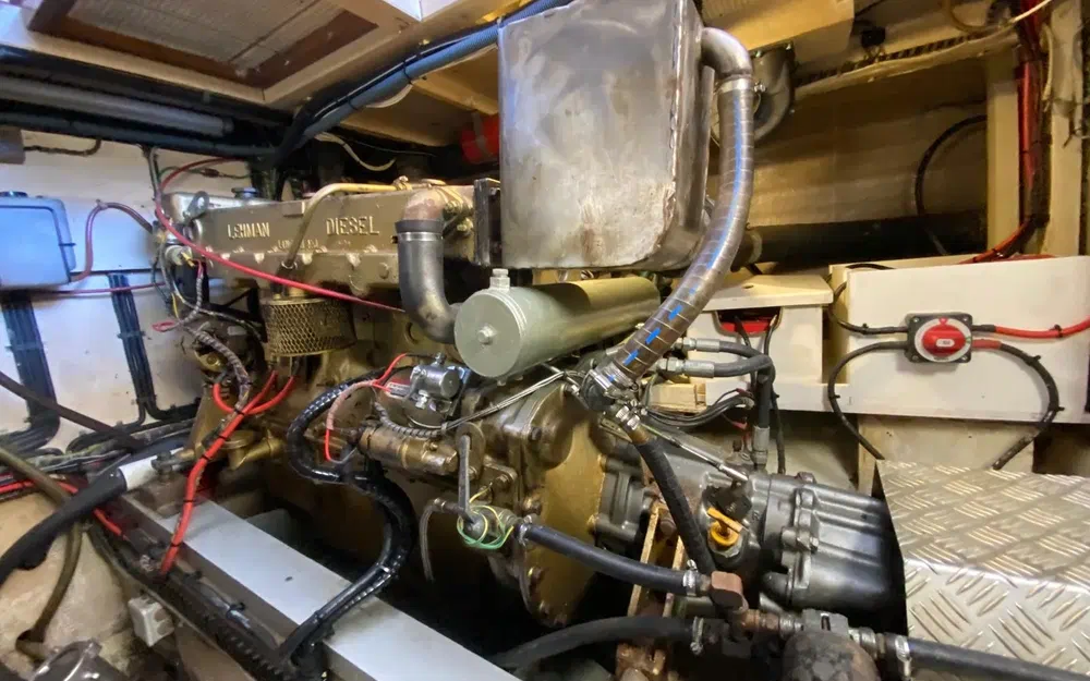 slider 7 Grand Banks 42 Europa