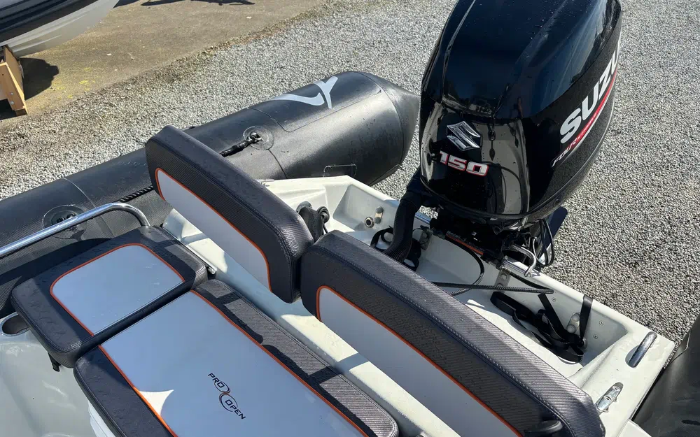 slider 3 Zodiac Pro Open 650 Neo