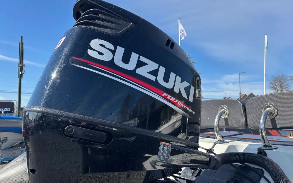 slider 8 Zodiac Pro Open 650 Neo