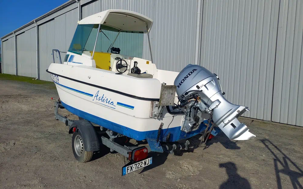 slider 1 B2 Marine Asteria 520 Cabine