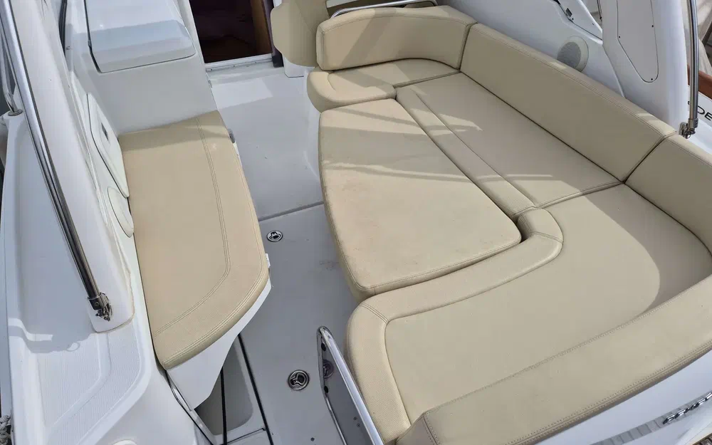 slider 17 Beneteau Monte Carlo 27