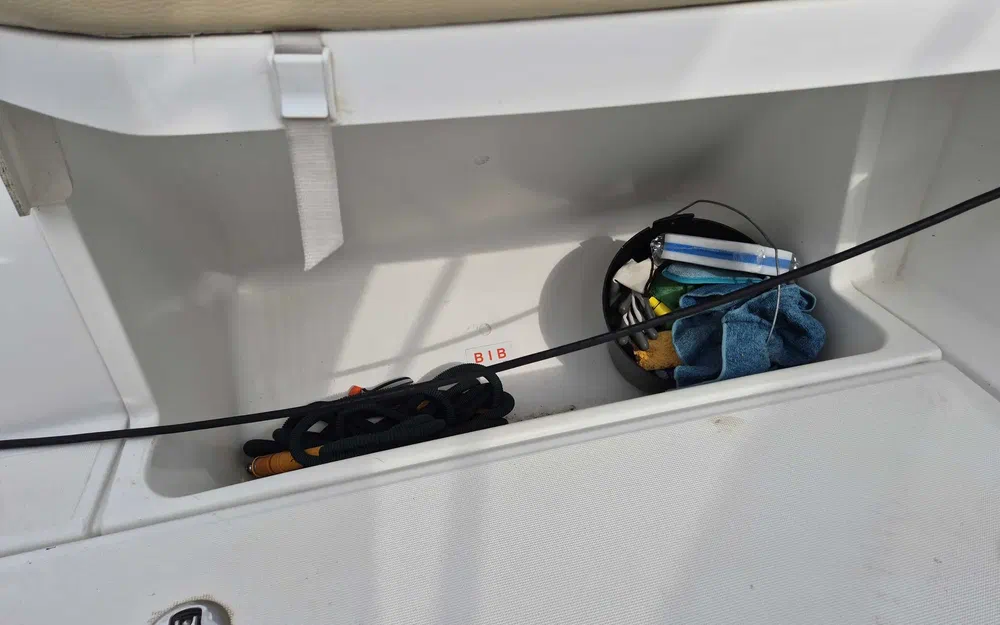 slider 18 Beneteau Monte Carlo 27