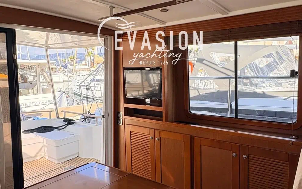 slider 15 Beneteau Swift Trawler 44