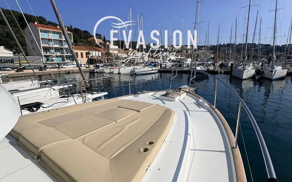 slider 4 Beneteau Swift Trawler 44