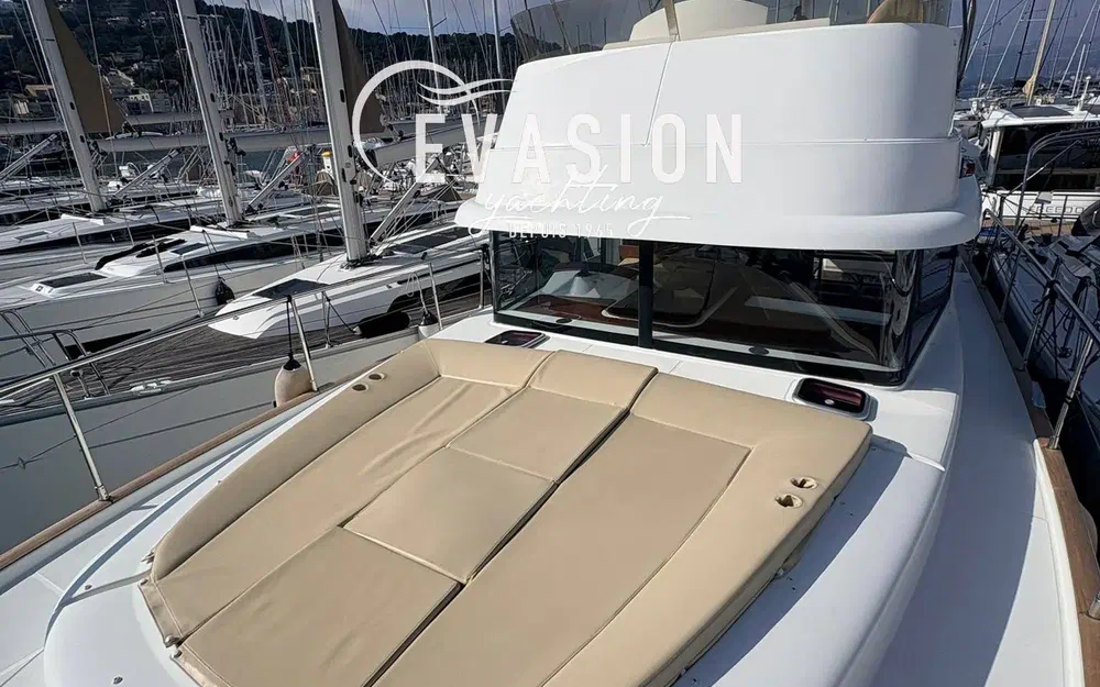 slider 5 Beneteau Swift Trawler 44