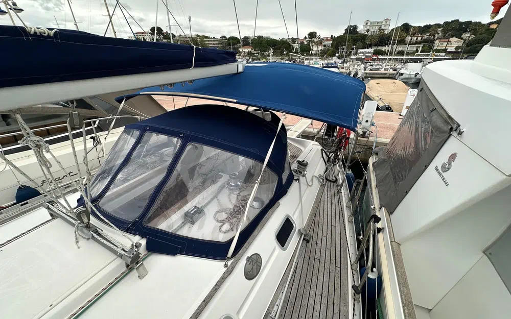 slider 10 Dufour 41 Classic