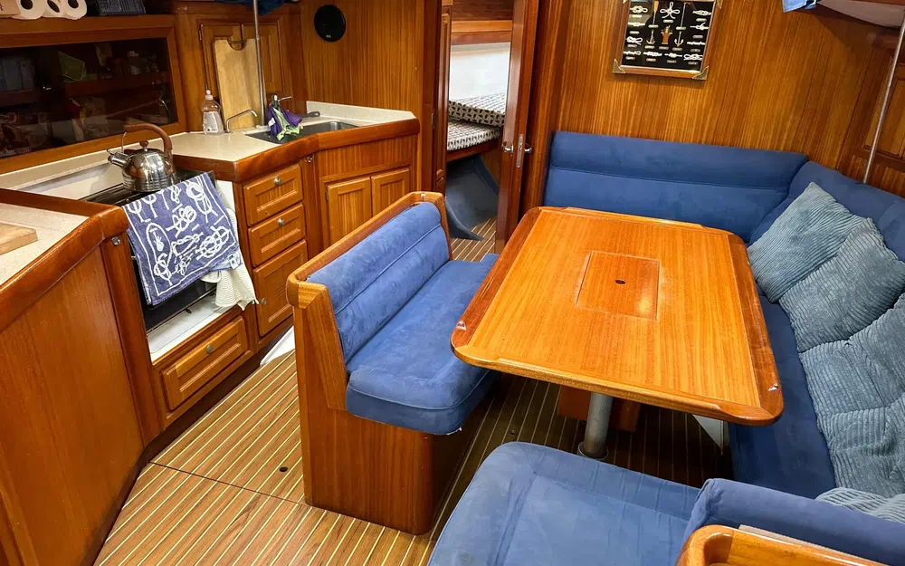 slider 22 Dufour 41 Classic