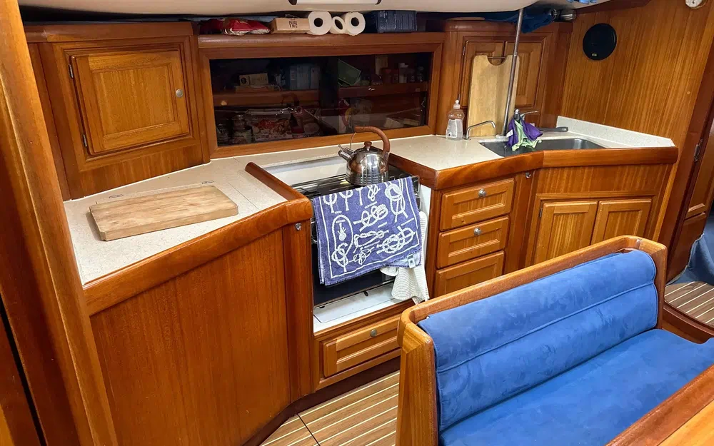 slider 23 Dufour 41 Classic