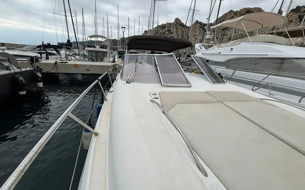 slider 9 Sessa Marine Oyster 42