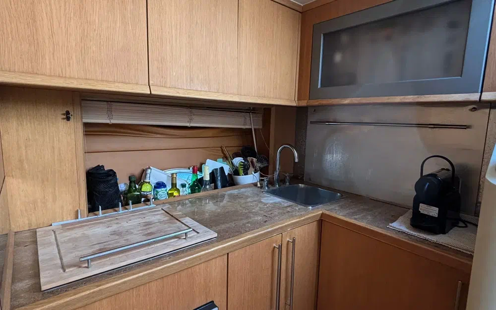 slider 12 Sessa Marine Oyster 42