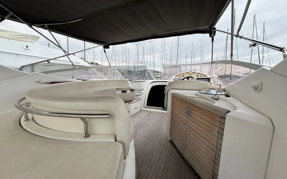 slider 3 Sessa Marine Oyster 42