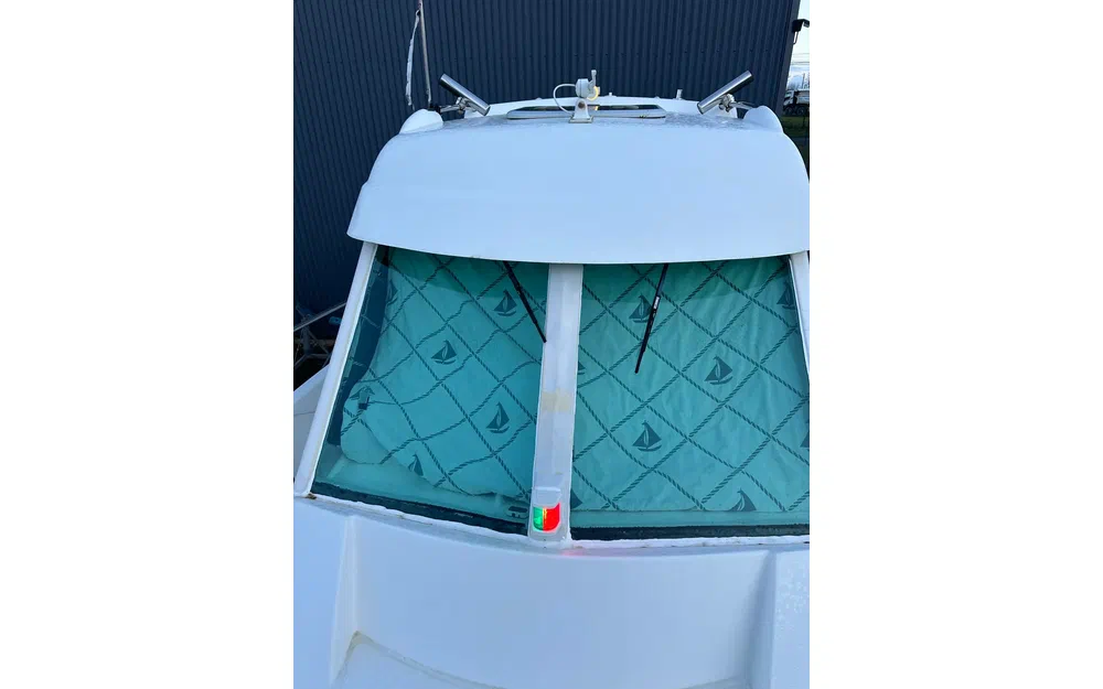 slider 7 Beneteau Antares 620 Fishing