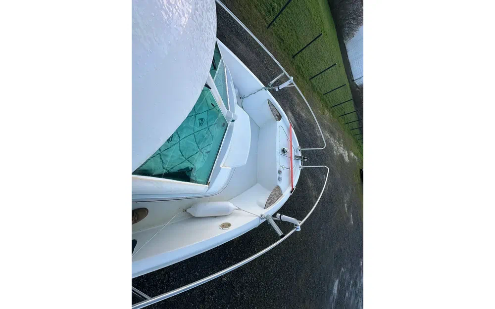 slider 6 Beneteau Antares 620 Fishing