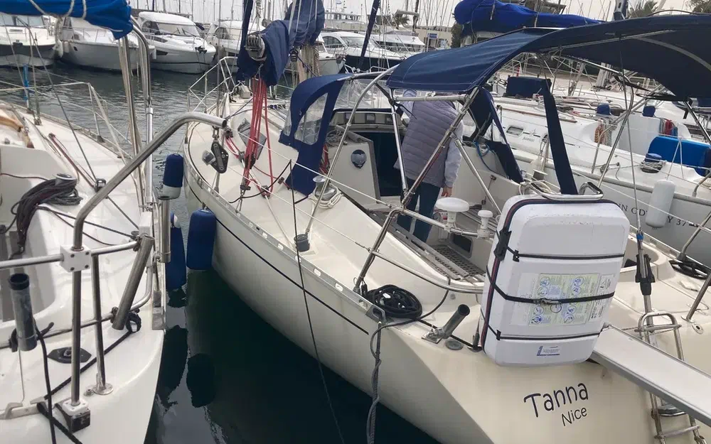 slider 2 Beneteau First 35