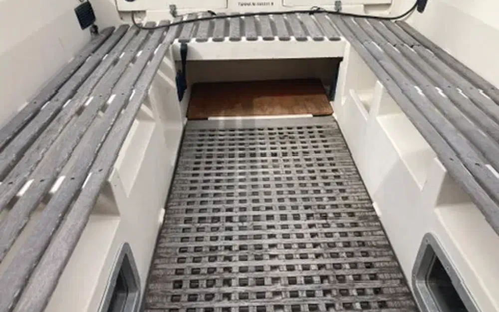 slider 14 Beneteau First 35