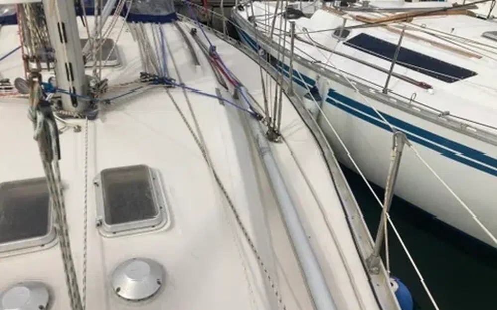 slider 7 Beneteau First 35