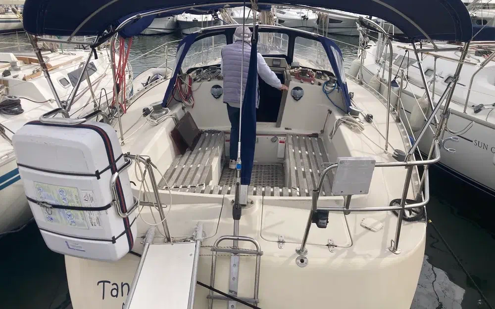 slider 3 Beneteau First 35
