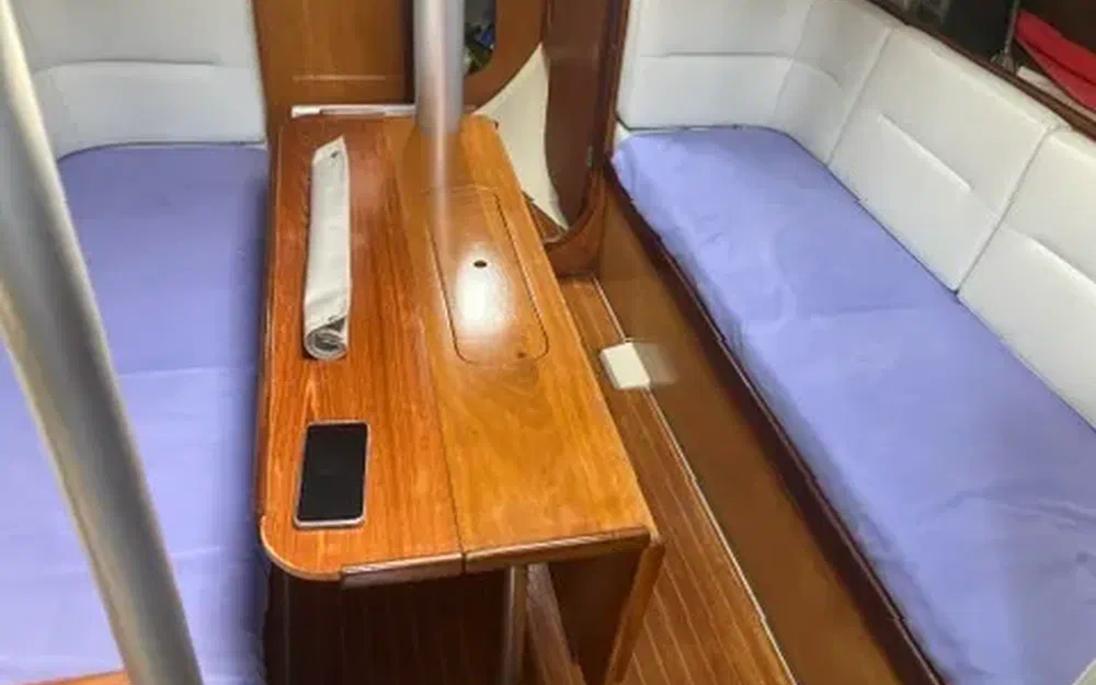 slider 22 Beneteau First 35