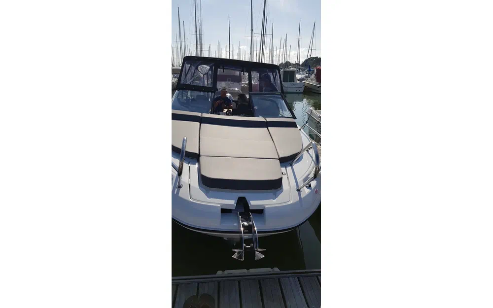 slider 3 Jeanneau Cap Camarat 7.5 DC Serie 2