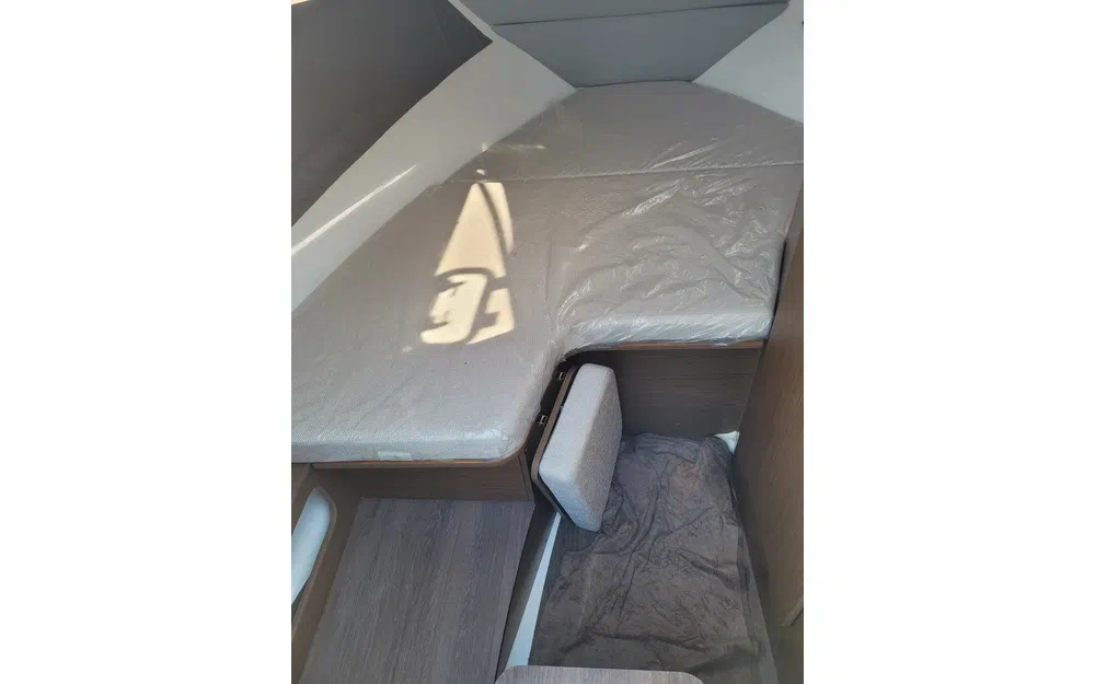 slider 6 Jeanneau Cap Camarat 7.5 DC Serie 2